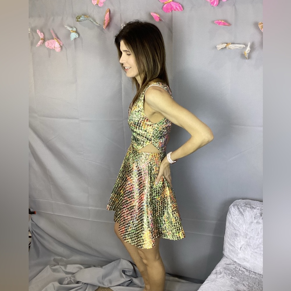 ✨Host Pick✨Alice & Olivia Cocktail Dress- Sz 4 - Picture 4 of 9